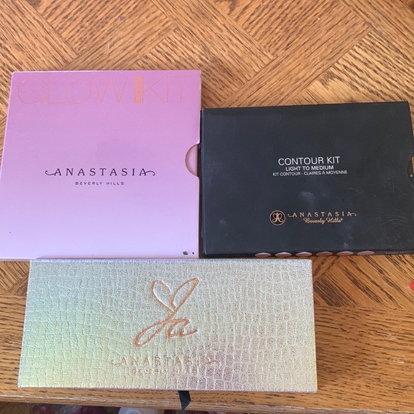 Anastasia bundle - Picture 1 of 5